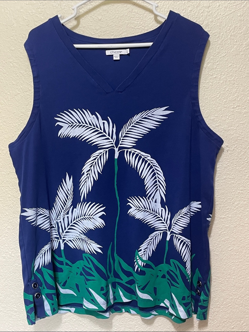 Chico's Women's Blue Top With White & Green Tree Print. Good Condition. Size XXL